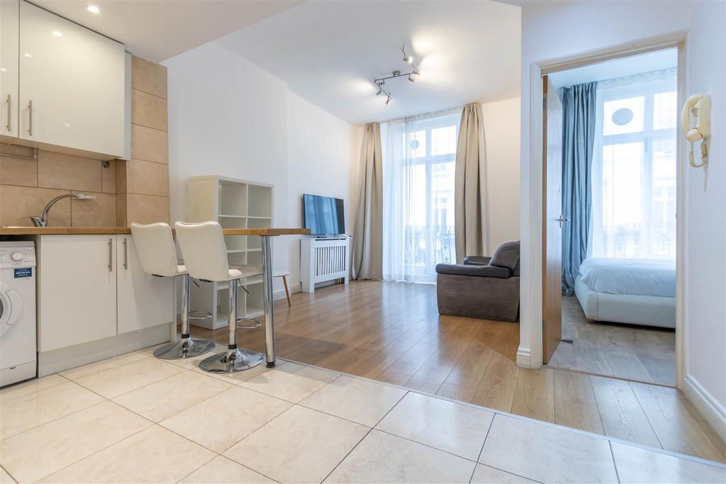 Property photo 1 of 6 Open Plan.Jpg