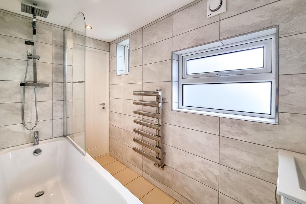 Property photo 3 of 18 Property