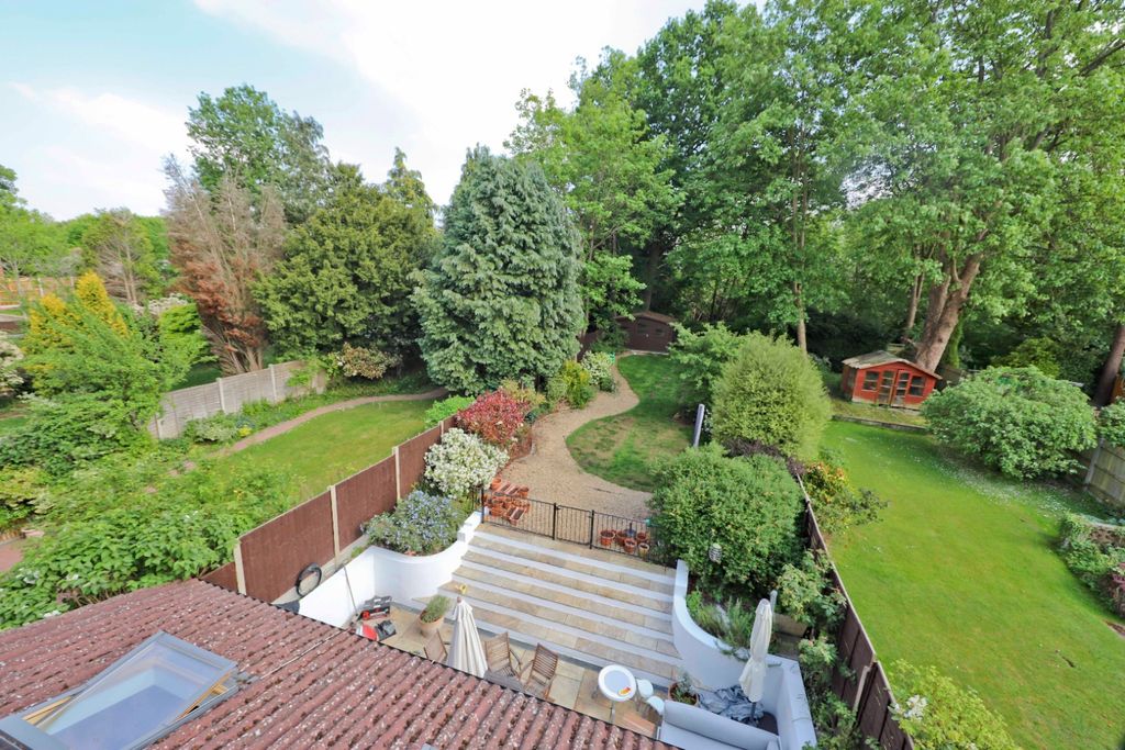 Property photo 3 of 18 4186255