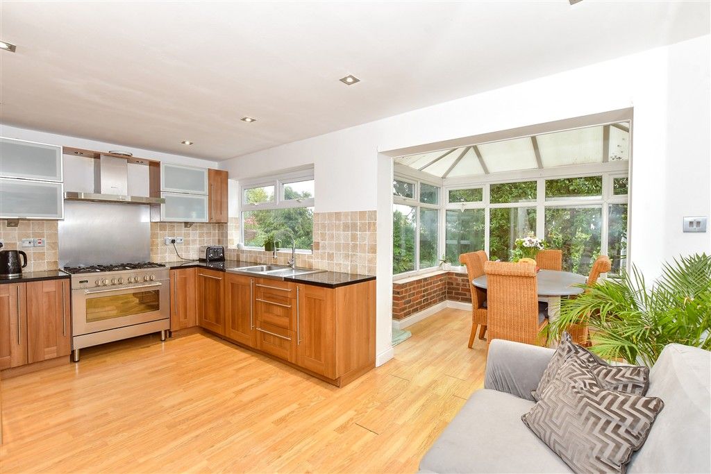 Property photo 1 of 16 Kitchen/Dining Area