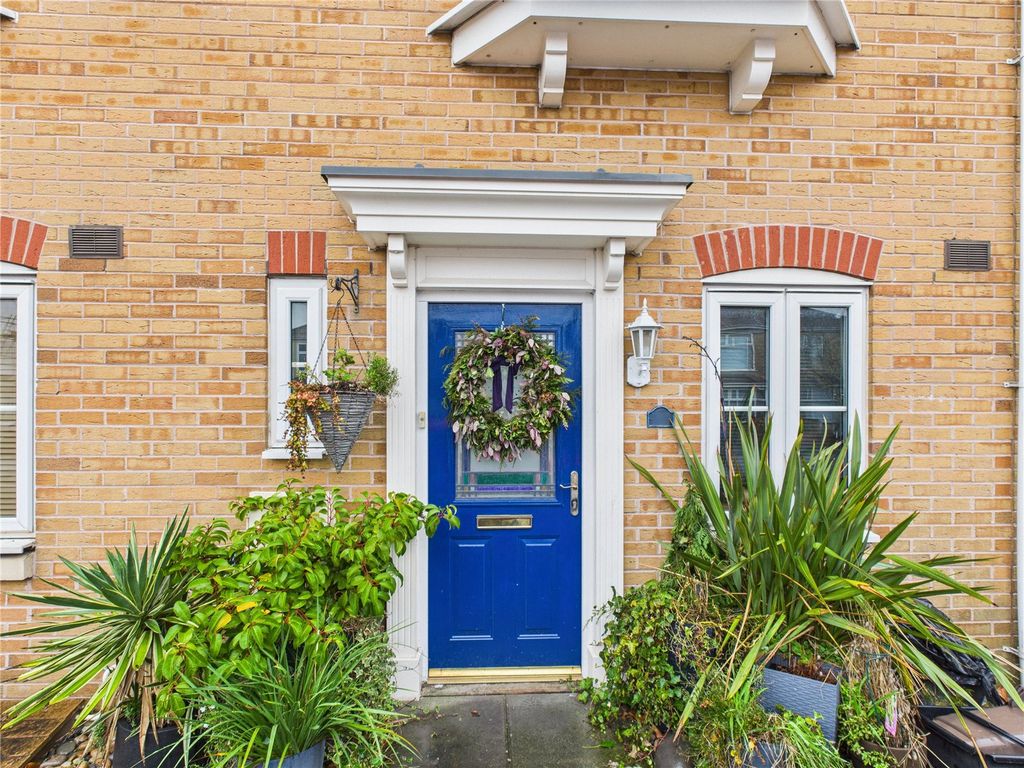 Property photo 1 of 22 Picture No. 02