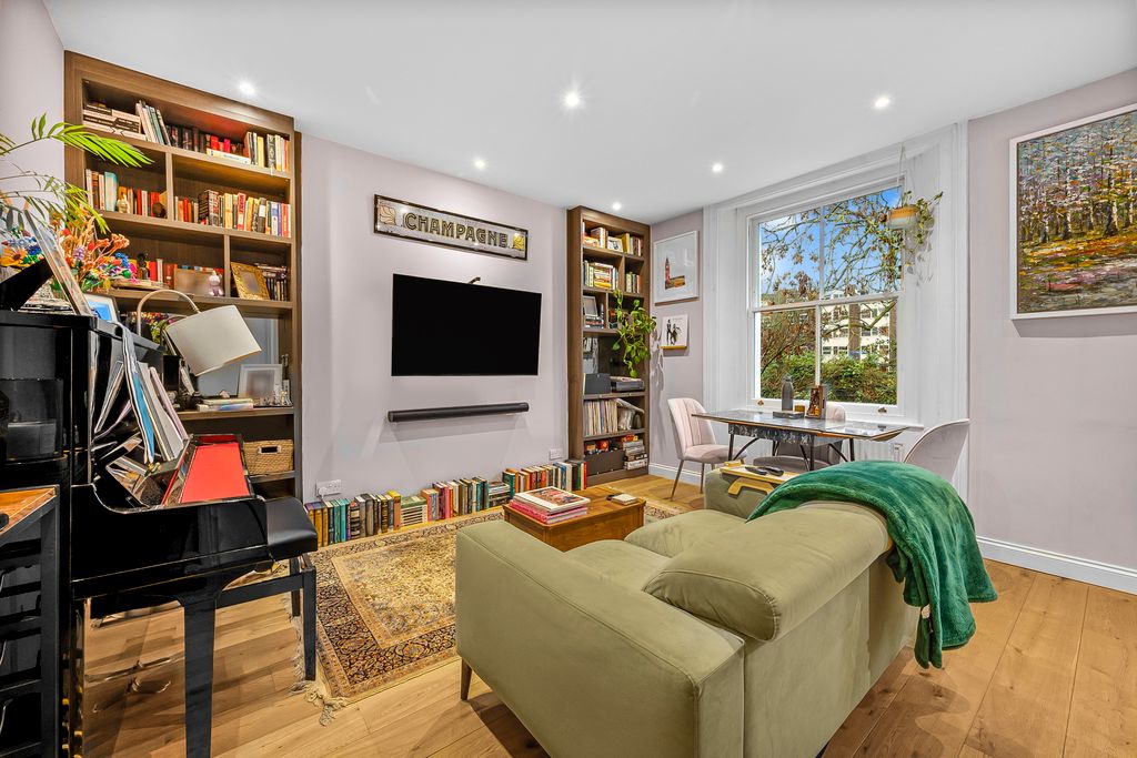 Property photo 2 of 13 Picture No. 01