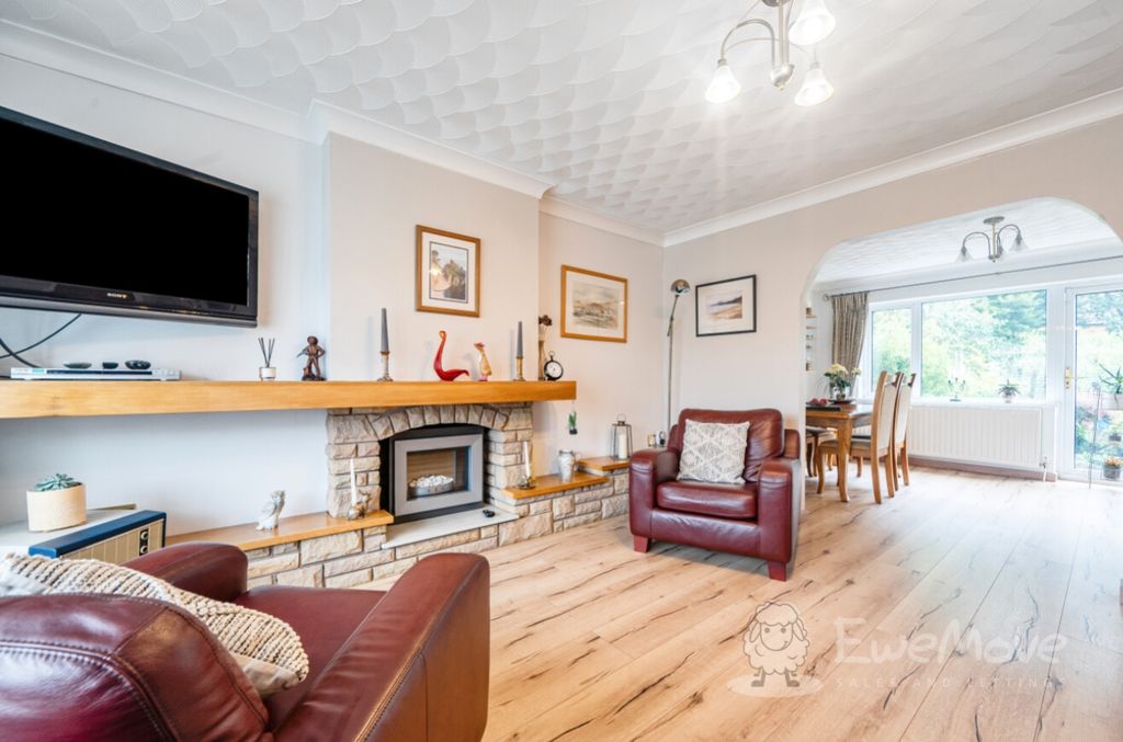 Property photo 3 of 13 14
