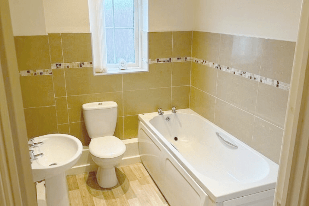 Property photo 3 of 11