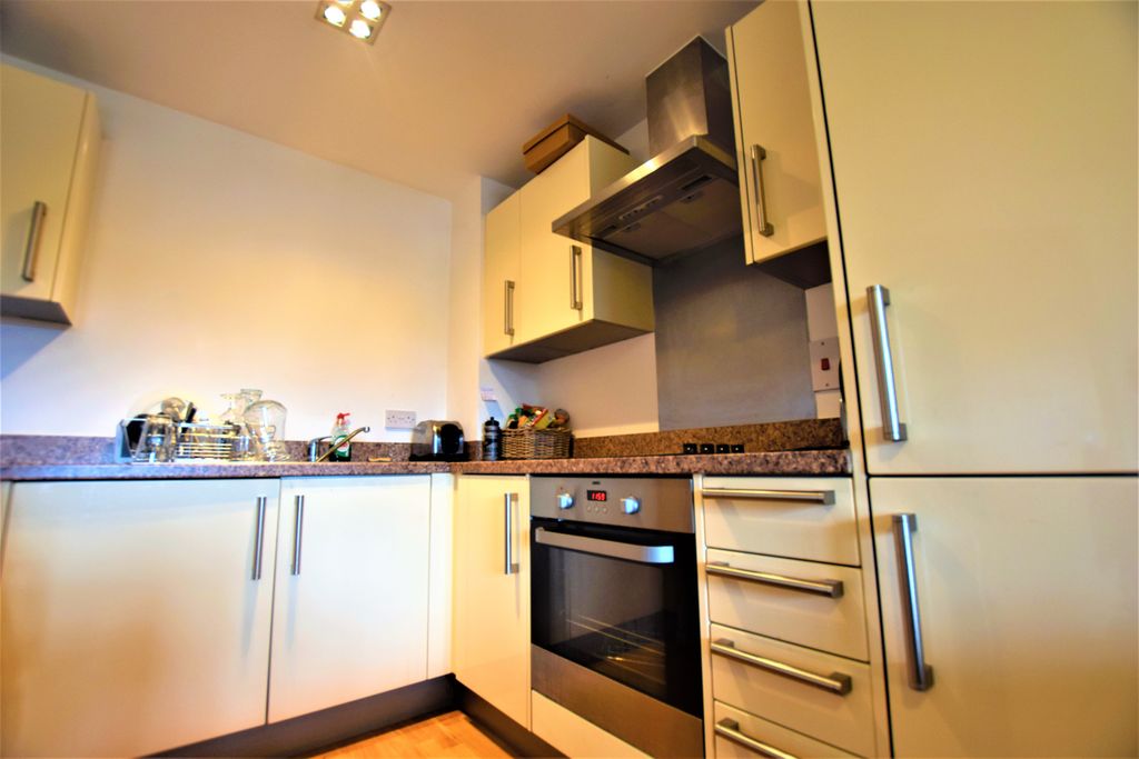 Property photo 2 of 5
