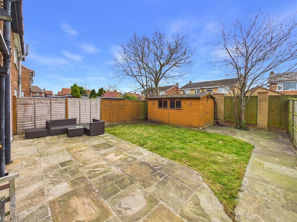 Property photo 3 of 12 Outside