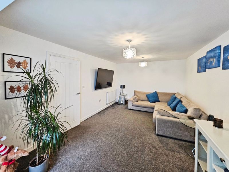 Property photo 2 of 14 Photo 13