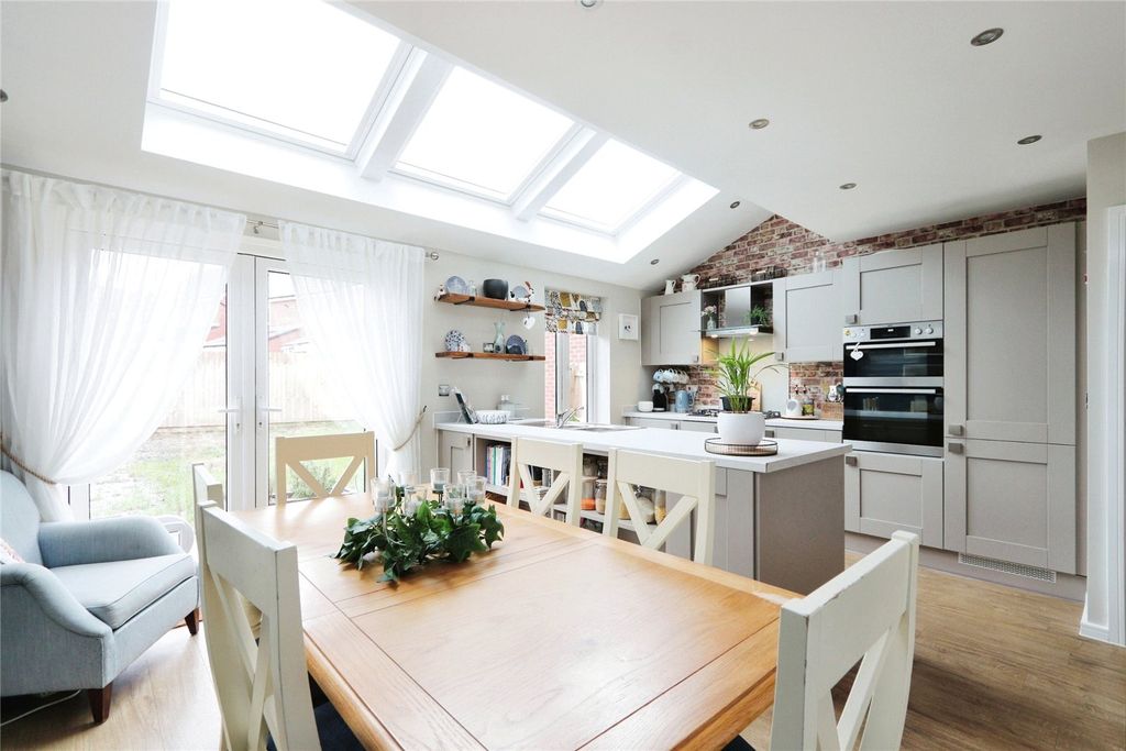 Property photo 3 of 19 Kitchen-Diner