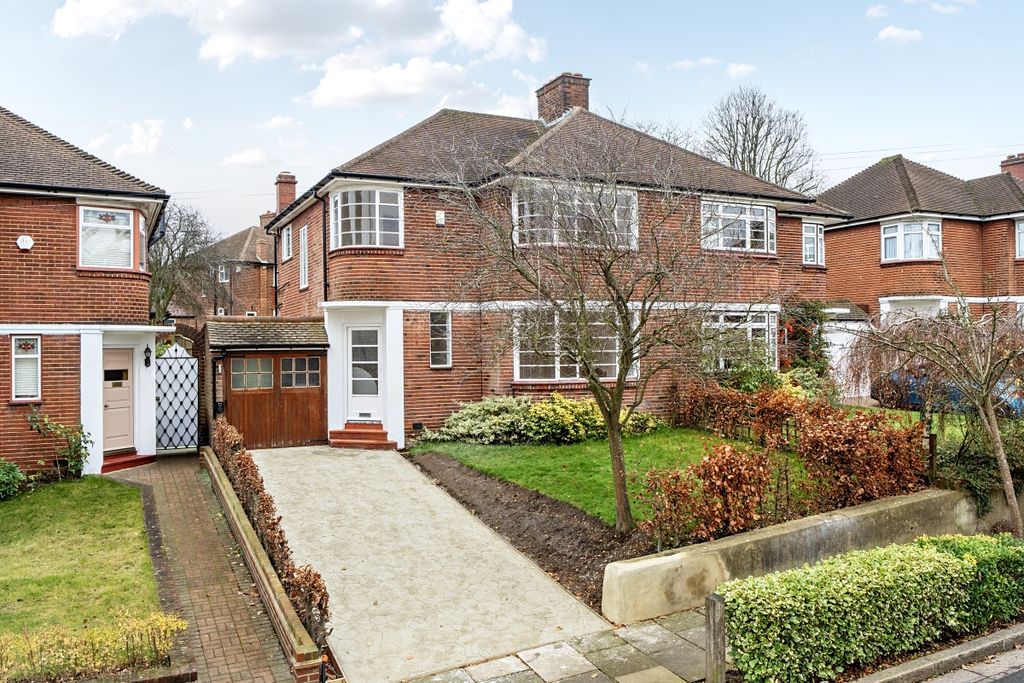 Property photo 1 of 7 1393046-7-693c013...