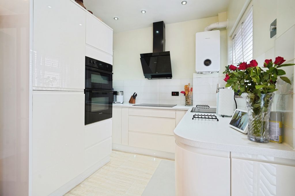 Property photo 1 of 17 Photo