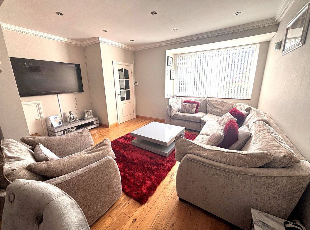 Property photo 2 of 14 Picture No. 05