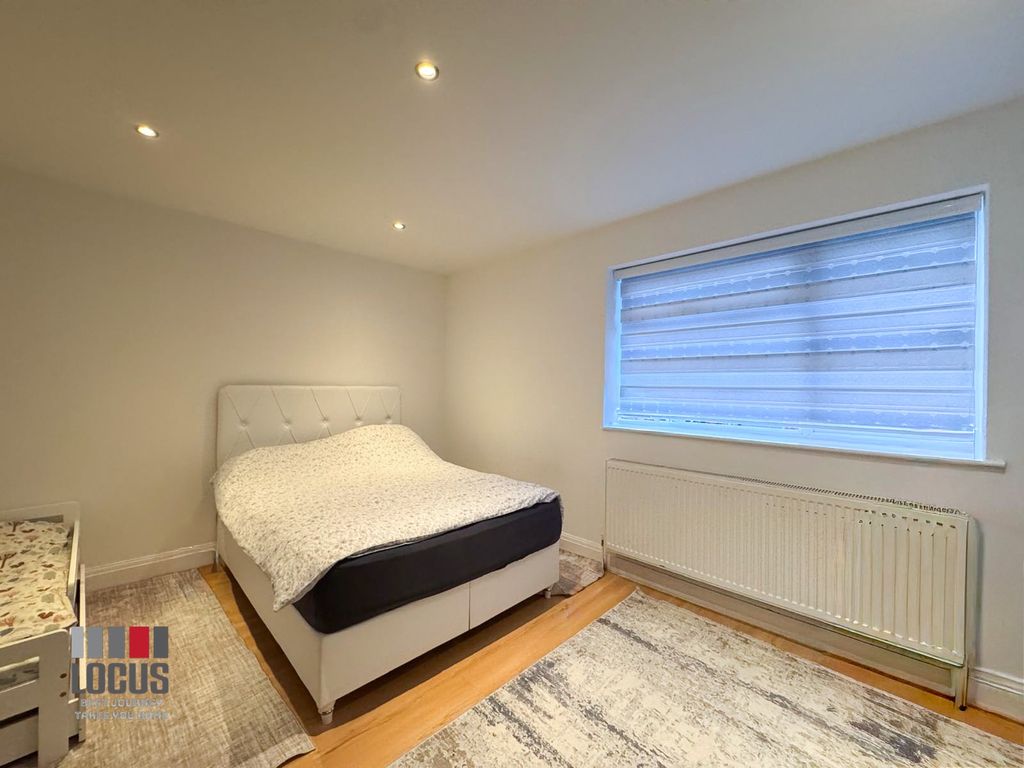 Property photo 3 of 5 Photo 2