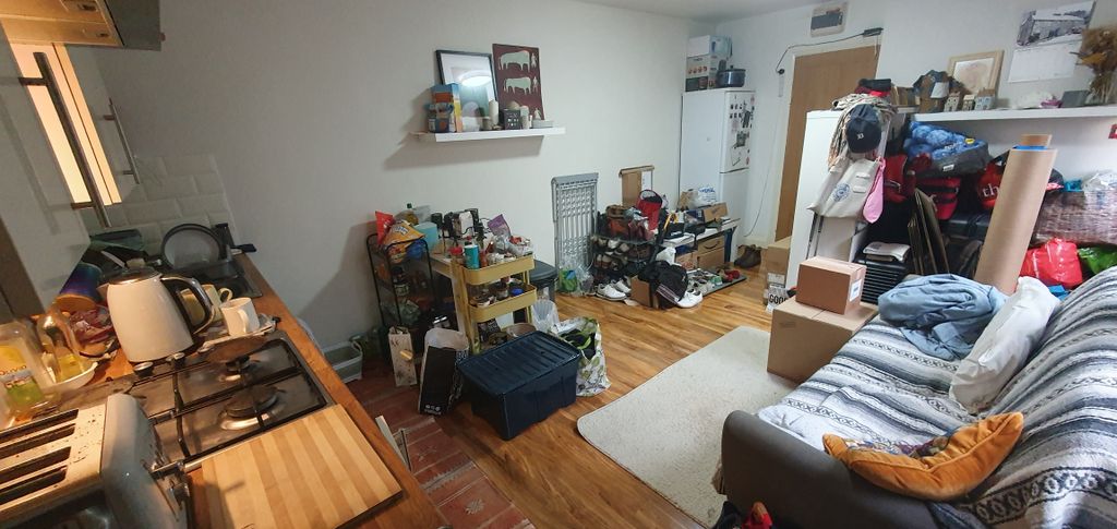 Property photo 3 of 4