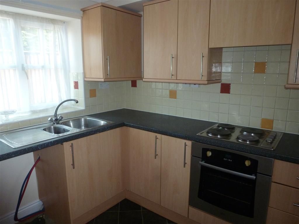 Property photo 1 of 6 Kitchen