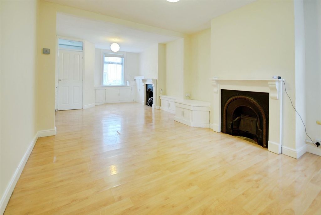 Property photo 2 of 7 710609ee-Dsc_0001-Dsc_0003.Jpg