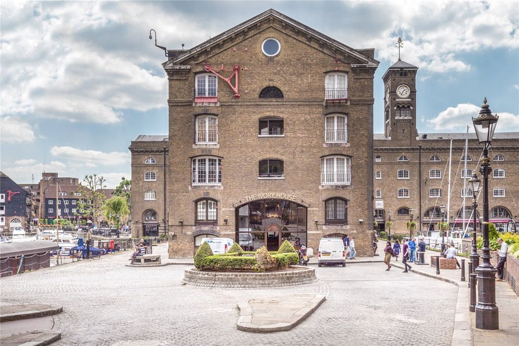 Property photo 2 of 6