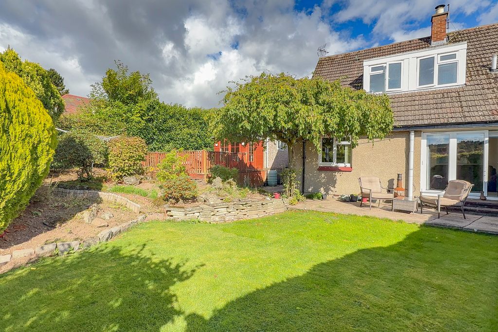 Property photo 3 of 21 Img_E5922