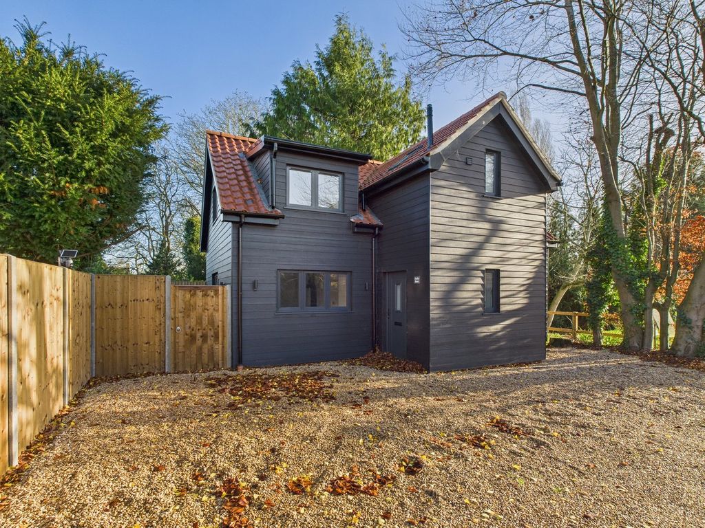 Property photo 1 of 24