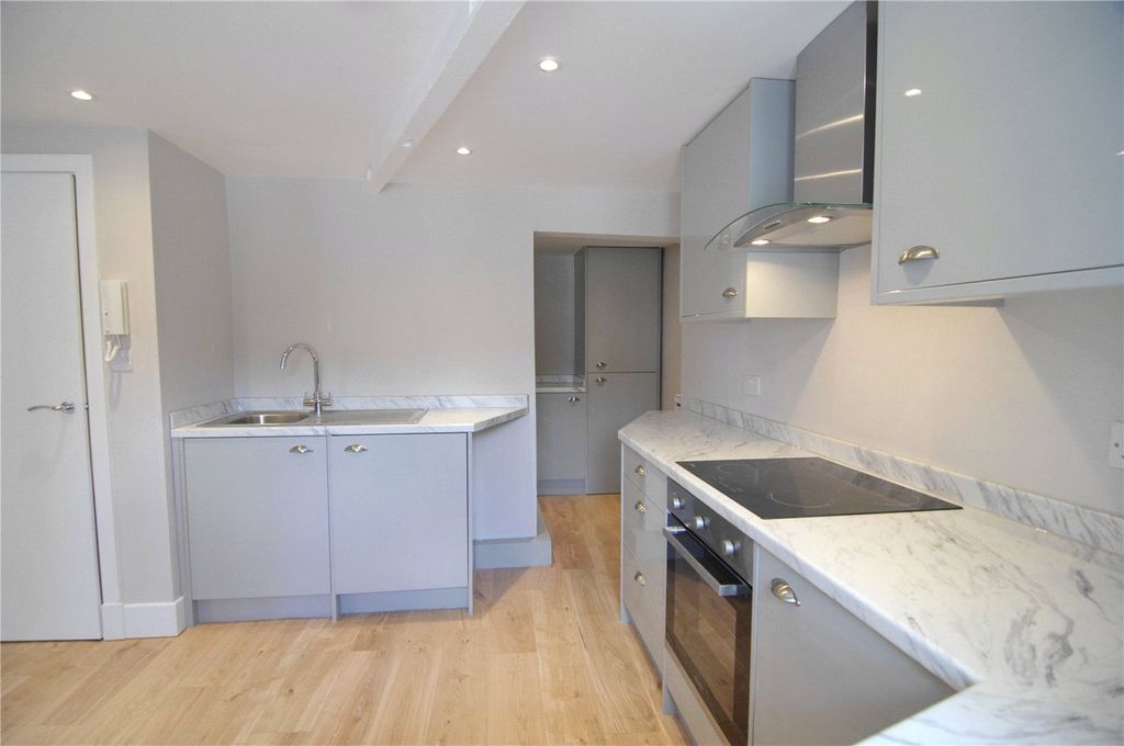 Property photo 3 of 9 Picture No. 10