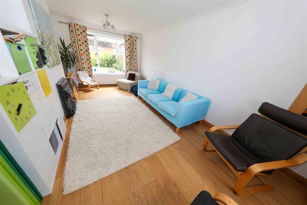 Property photo 2 of 18 B