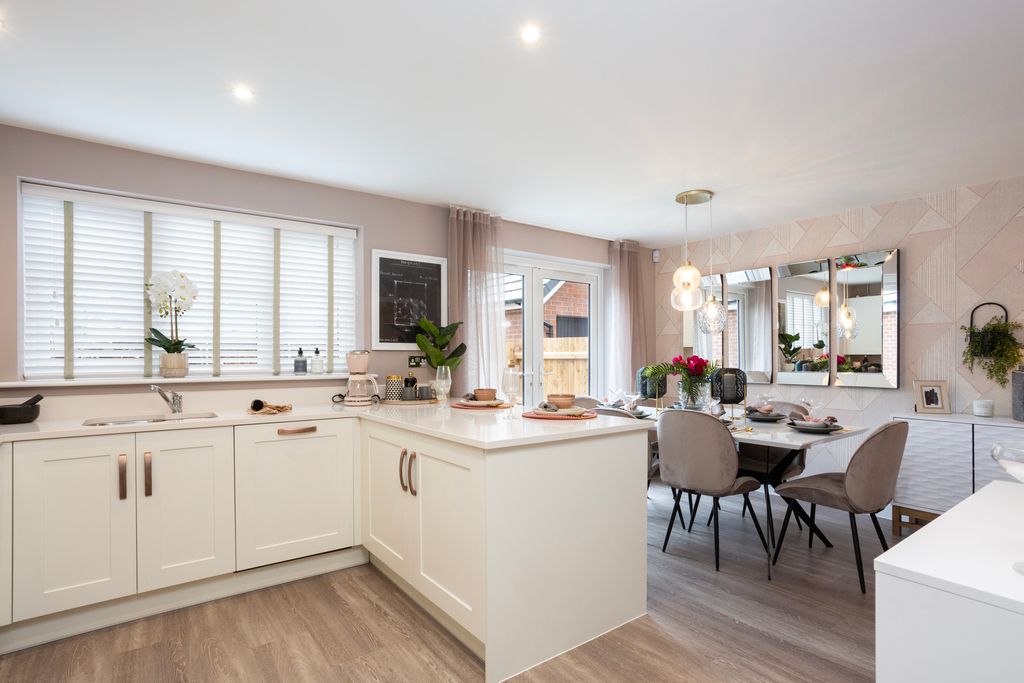 Property photo 3 of 11 Rosewood_06