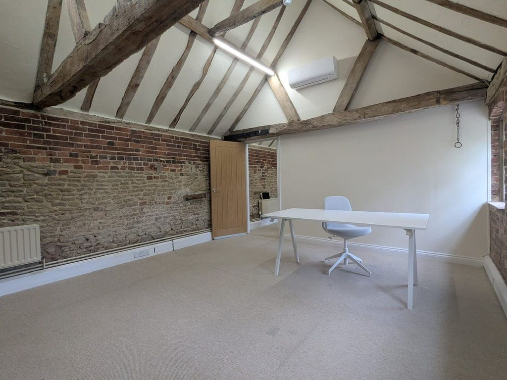 Property photo 2 of 6 8Dddb1E5B4064F34Bd26754F5Ec2297F.Jpg