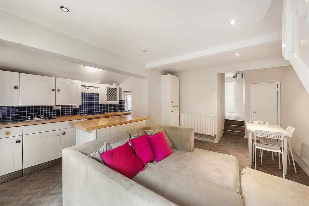 Property photo 1 of 10 29358A56-B5c0-4830-8839-1Afd1d2Cad55-2000.Jpg