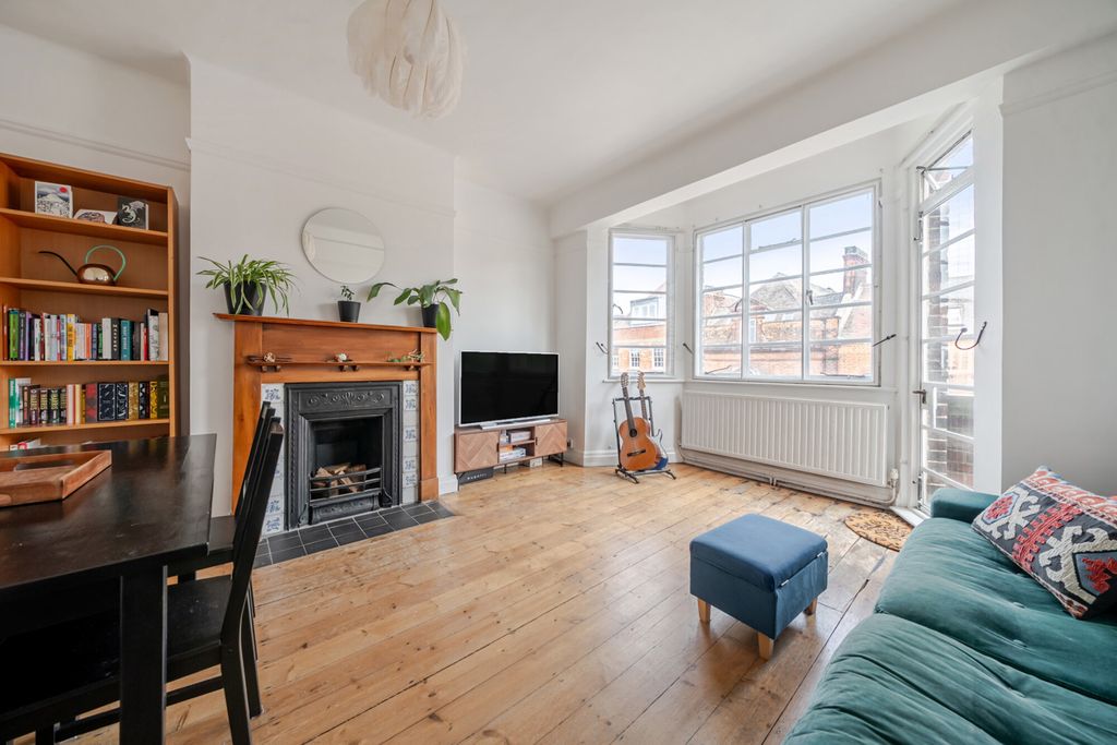 Property photo 2 of 19 1454695-7-69Fdf36...
