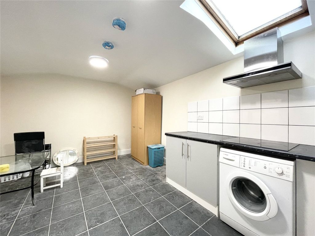 Property photo 1 of 6 Picture No. 05