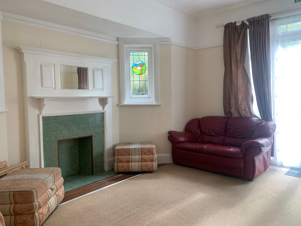 Property photo 3 of 7