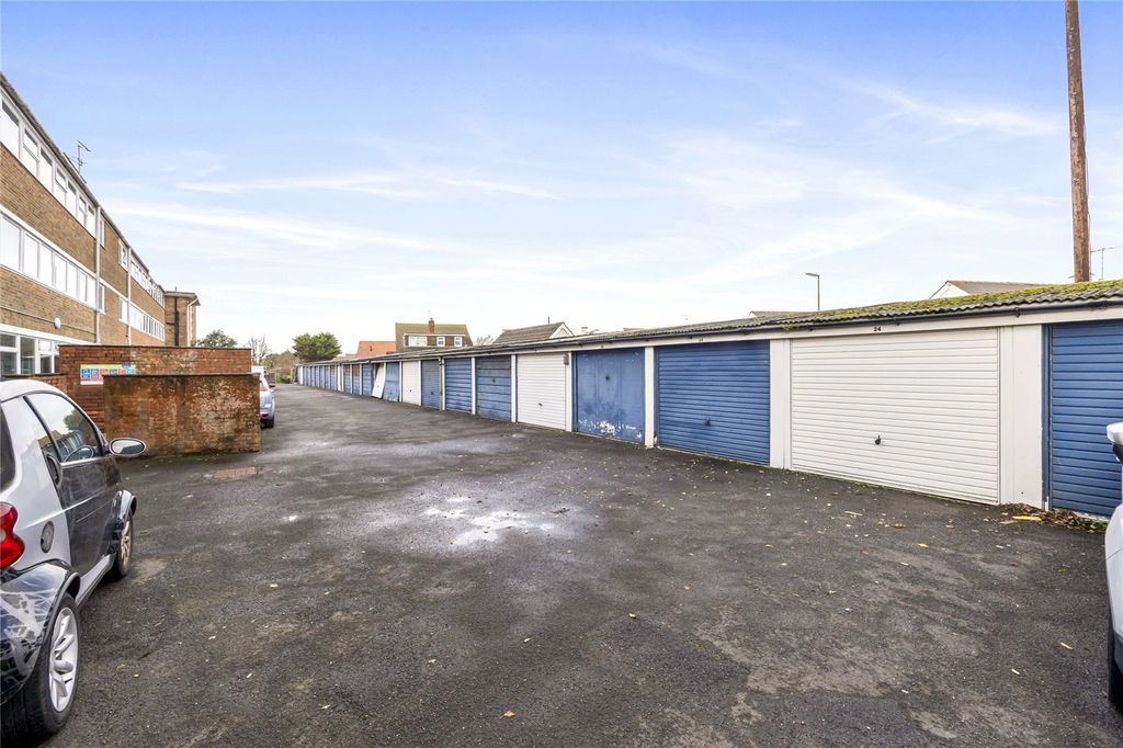 Additional image 13 of 2 bed flat for saleBrighton Road, Lancing, West Sussex BN15