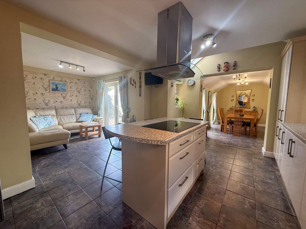 Property photo 3 of 43 Kitchen Family Room