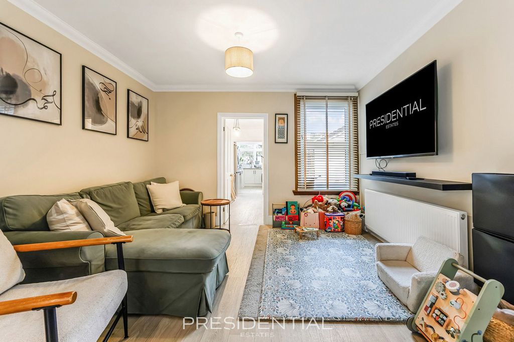 Property photo 2 of 29