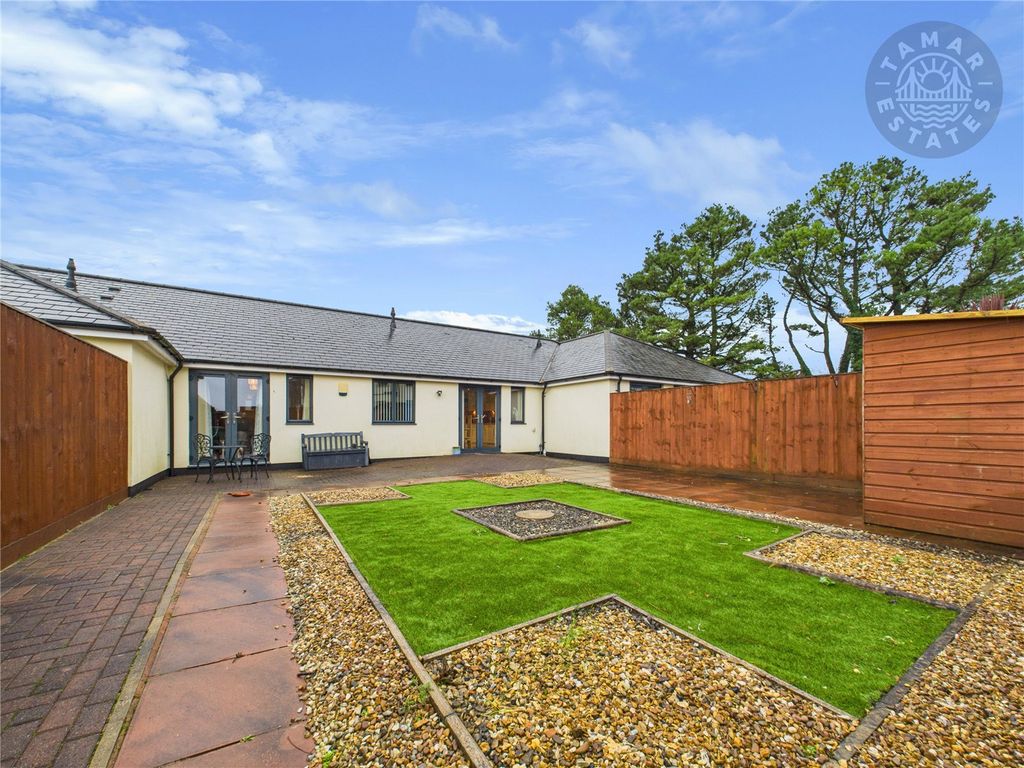 Property photo 3 of 11 Rear Garden