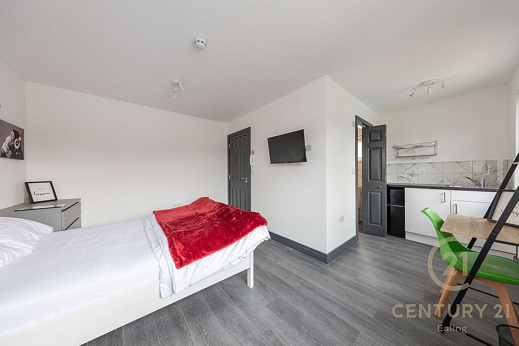 Property photo 3 of 6