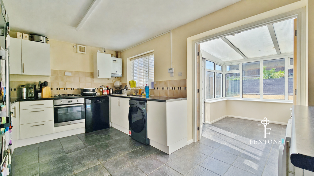 Property photo 2 of 16 Kitchen