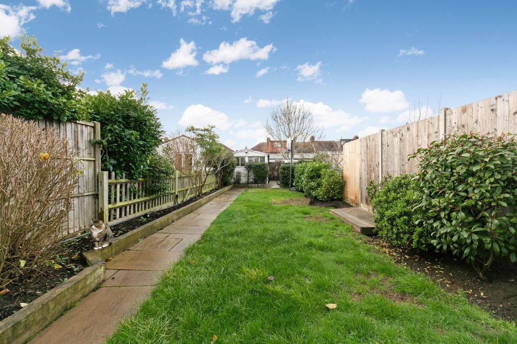 Property photo 3 of 17 Picture No. 16