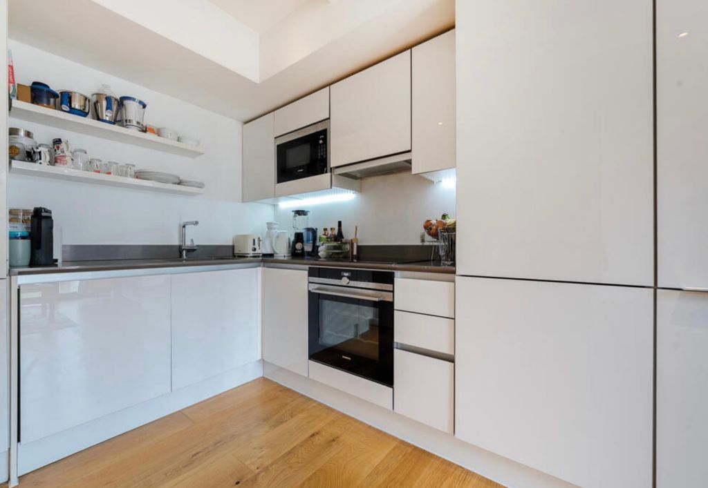 Property photo 2 of 11 Img_1062