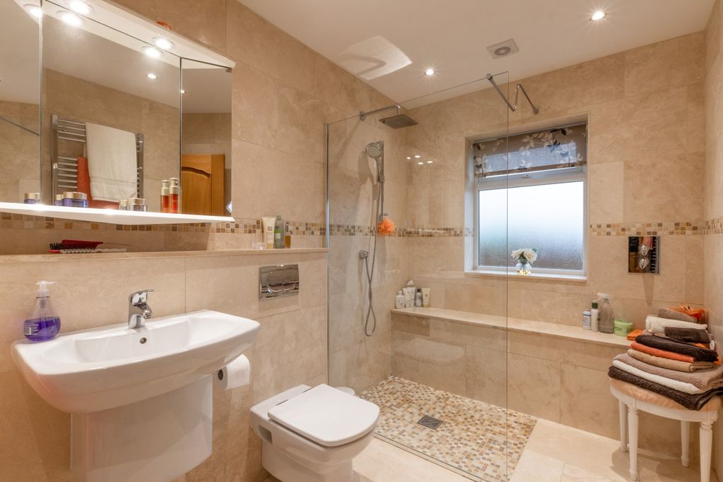 Additional image 32 of 4 bed bungalow for saleRue Charlotte, Fort George, St. Peter Port, Guernsey GY1