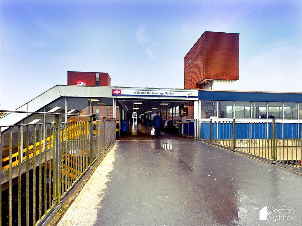 Property photo 3 of 13 Station.Jpg