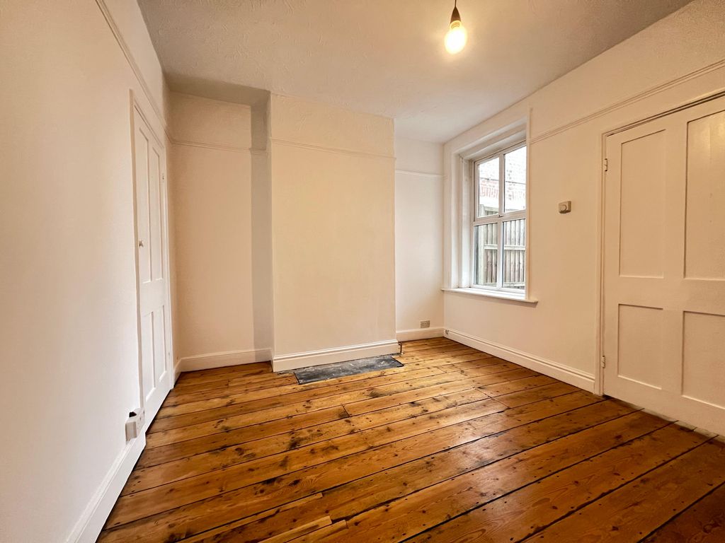 Property photo 3 of 11 Image