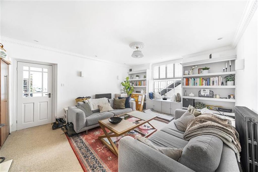 Property photo 1 of 17 (Main)