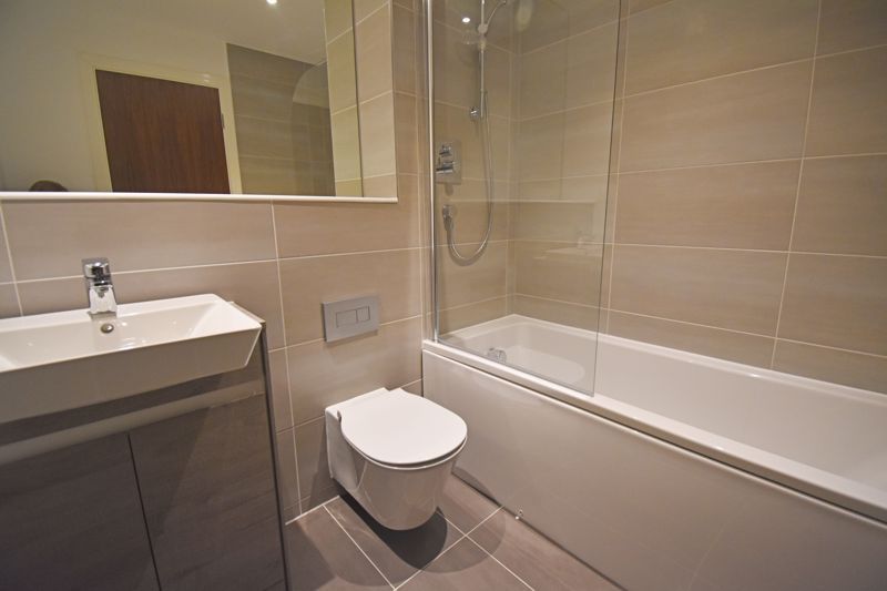 Property photo 2 of 5 Photo 4