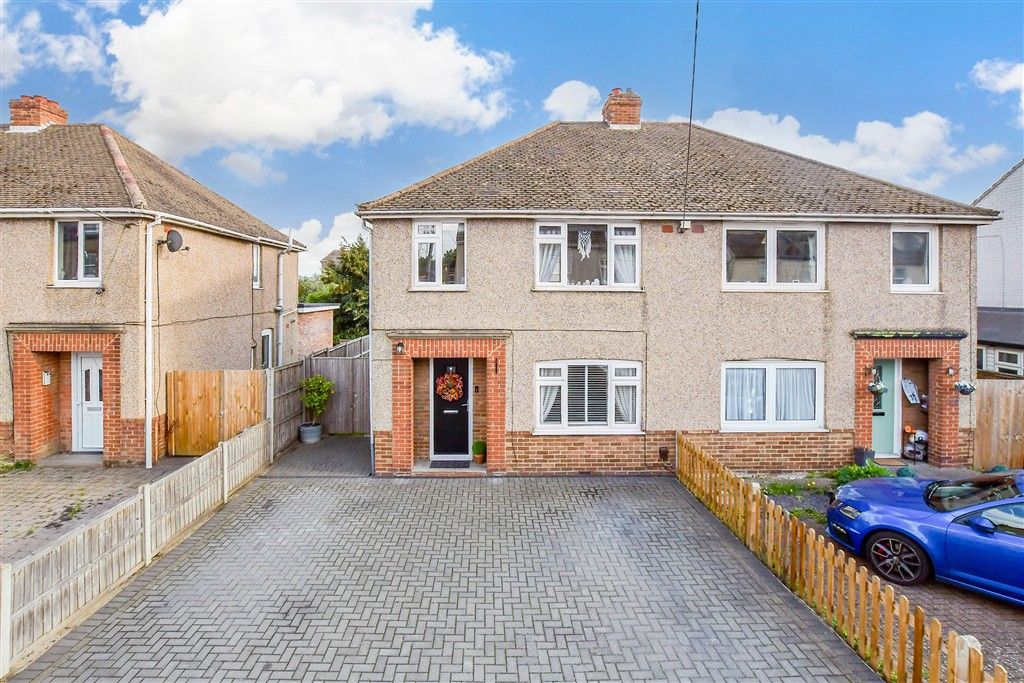 Property photo 1 of 14 External Feature