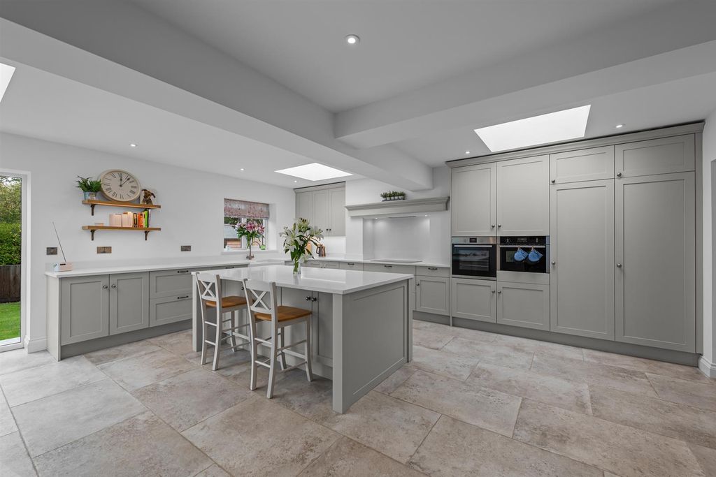 Property photo 3 of 26 8 Stathern Road-40.Jpg