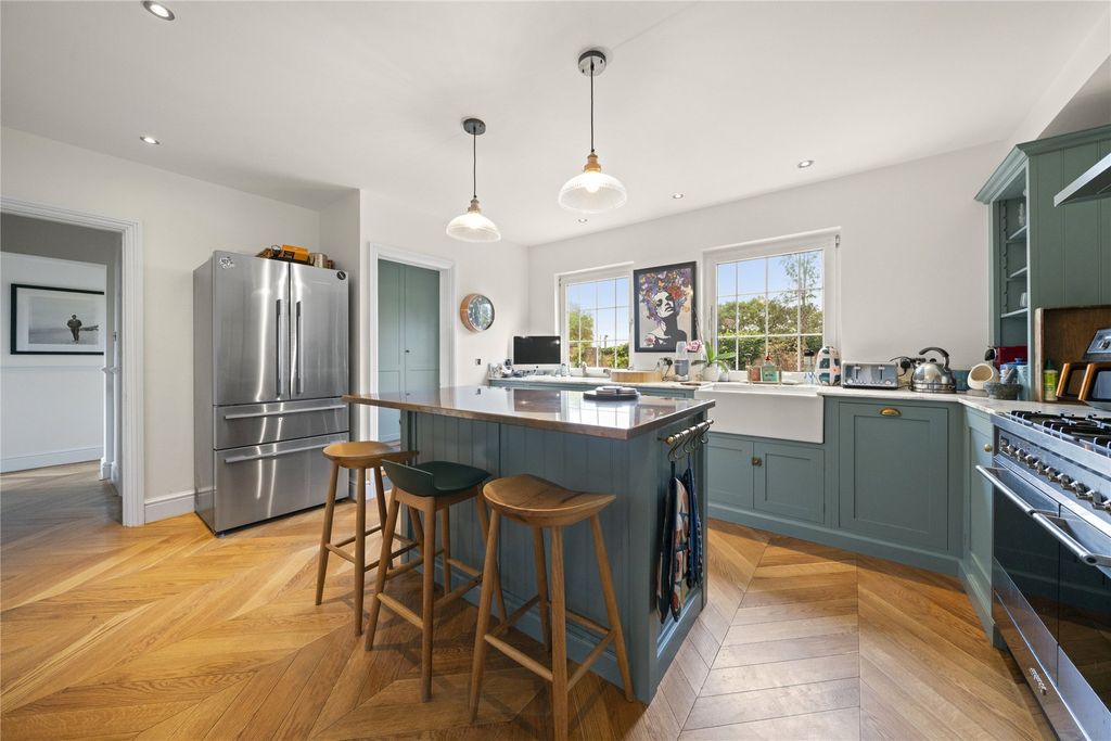 Property photo 3 of 14 Picture No. 05