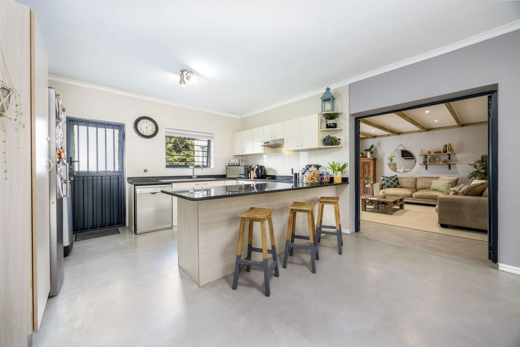 Property photo 2 of 25 Dbv1704842
