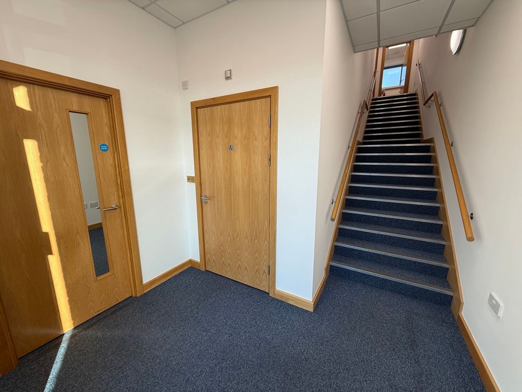 Property photo 2 of 8 Photo 1