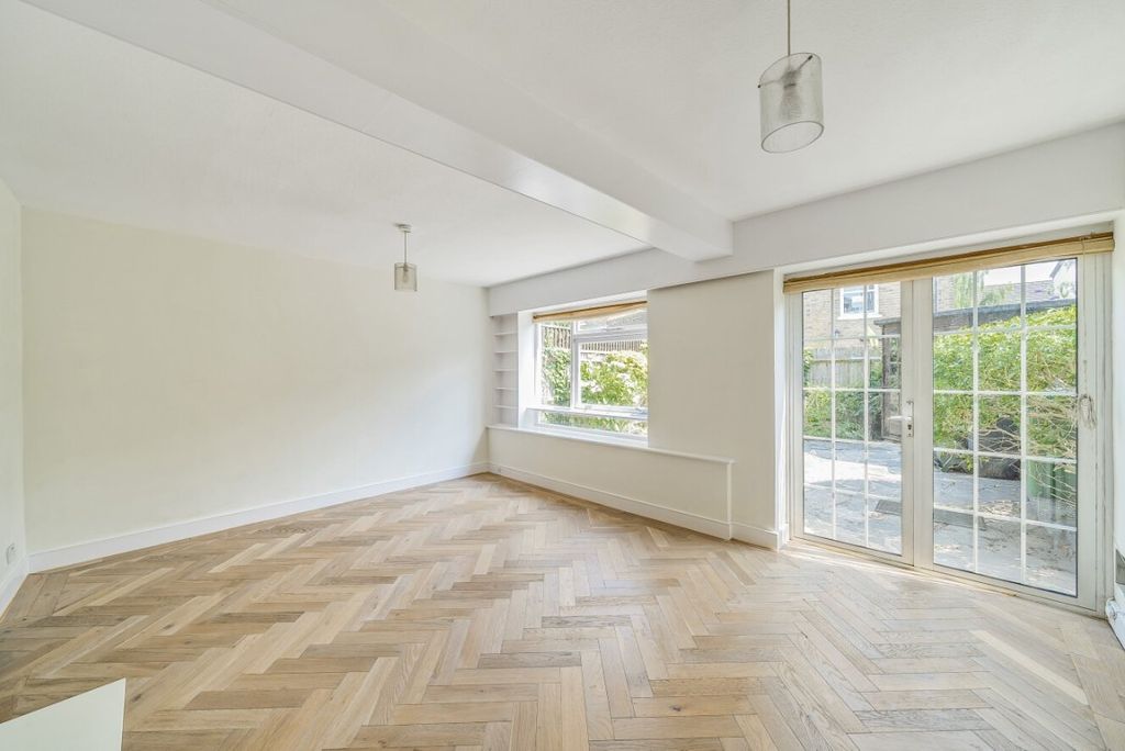 Property photo 2 of 14 1147240 (3)