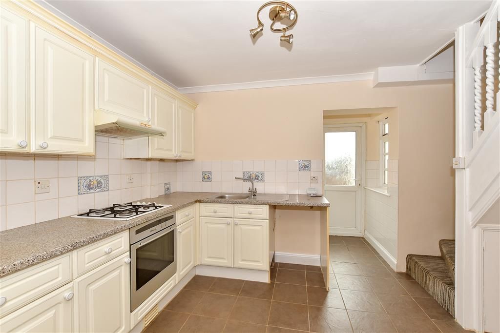 Property photo 3 of 20 Kitchen